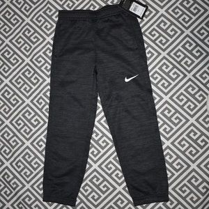 NEW NIKE sweatpants size 6